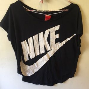 Black nike loose fitting shirt